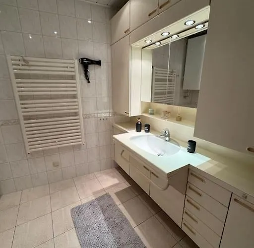 Gemuetliches & Modernes Inklusive Gratis Parkplatz Apartment Graz