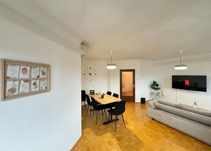Gemuetliches & Modernes Inklusive Gratis Parkplatz Apartment Graz
