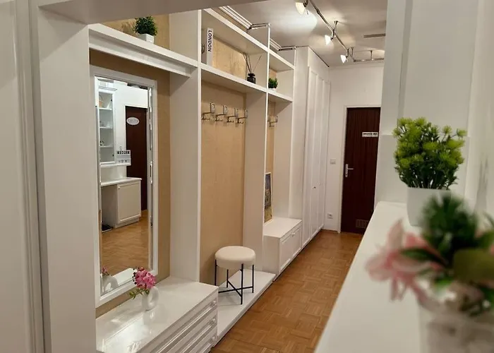 Gemuetliches & Modernes Inklusive Gratis Parkplatz Appartamento