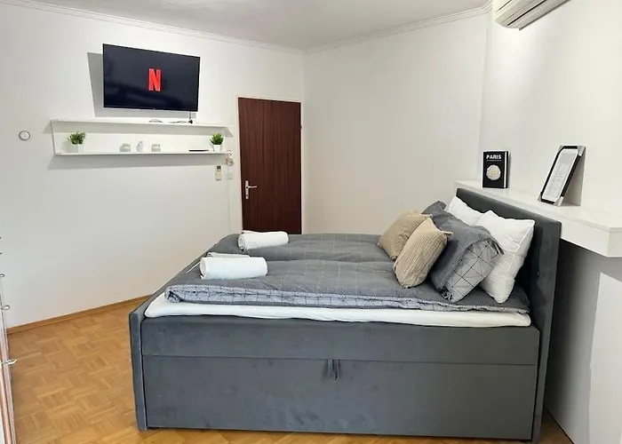 Gemuetliches & Modernes Inklusive Gratis Parkplatz Apartment *